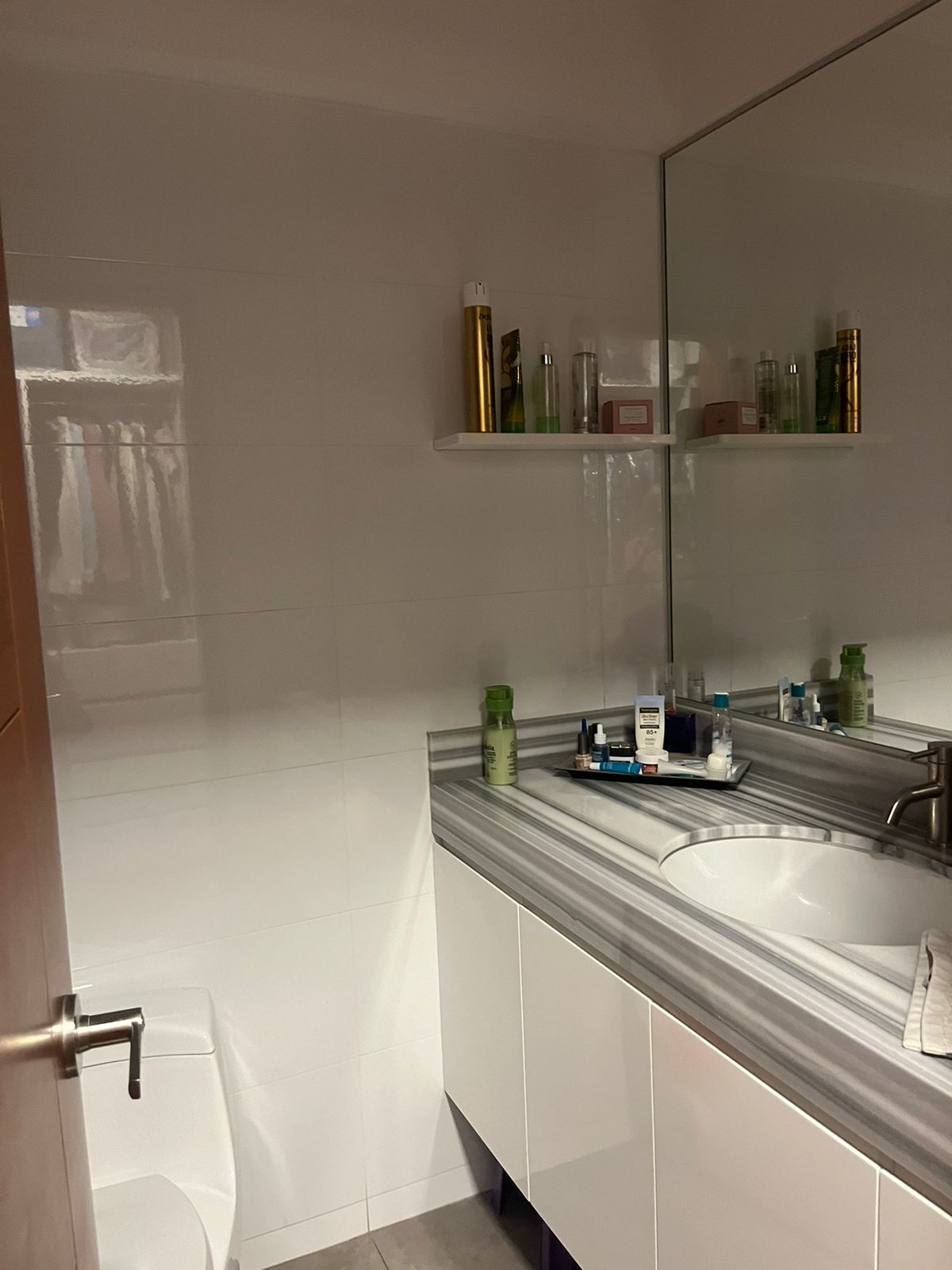 Imagen de WhatsApp 2024-12-20 a las 16.10.24_0fcf953a Vendo departamento flat en Santiago de Surco