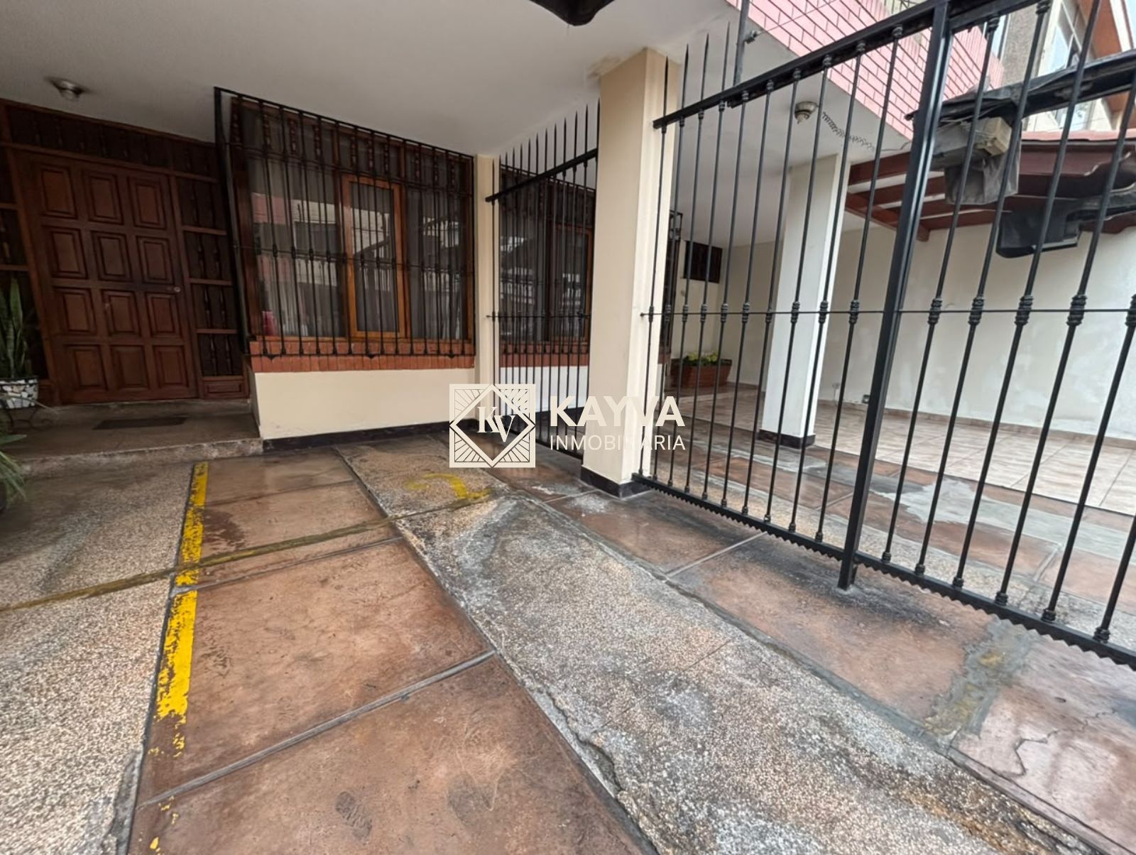 ¡VENTA DE DEPARTAMENTO EN SURCO!