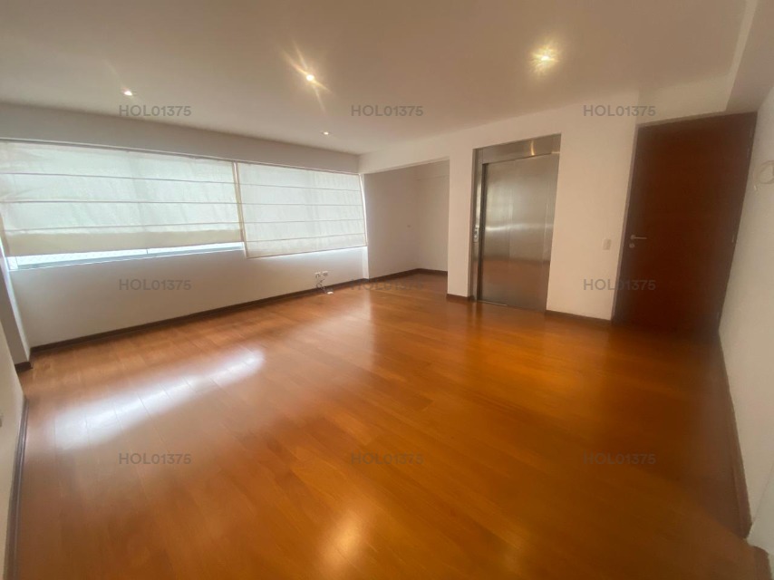 LINDO Y ACOGEDOR DPTO. EN VENTA MIRAFLORES. NO DEJES QUE TE LO GANEN!!!